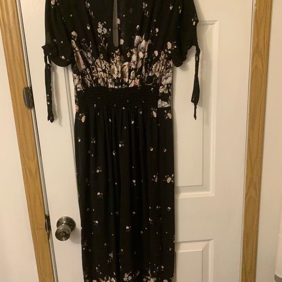 Romper - Picture 2 of 2